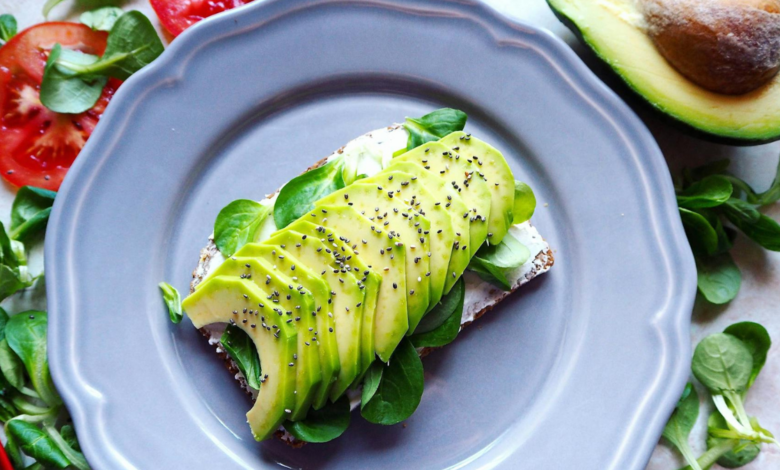 Benefits of Avocado and Why It's So Awesome to Eat